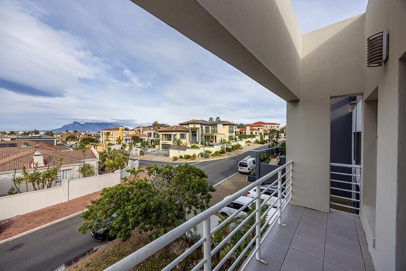 To Let 4 Bedroom Property for Rent in West Beach Western Cape
